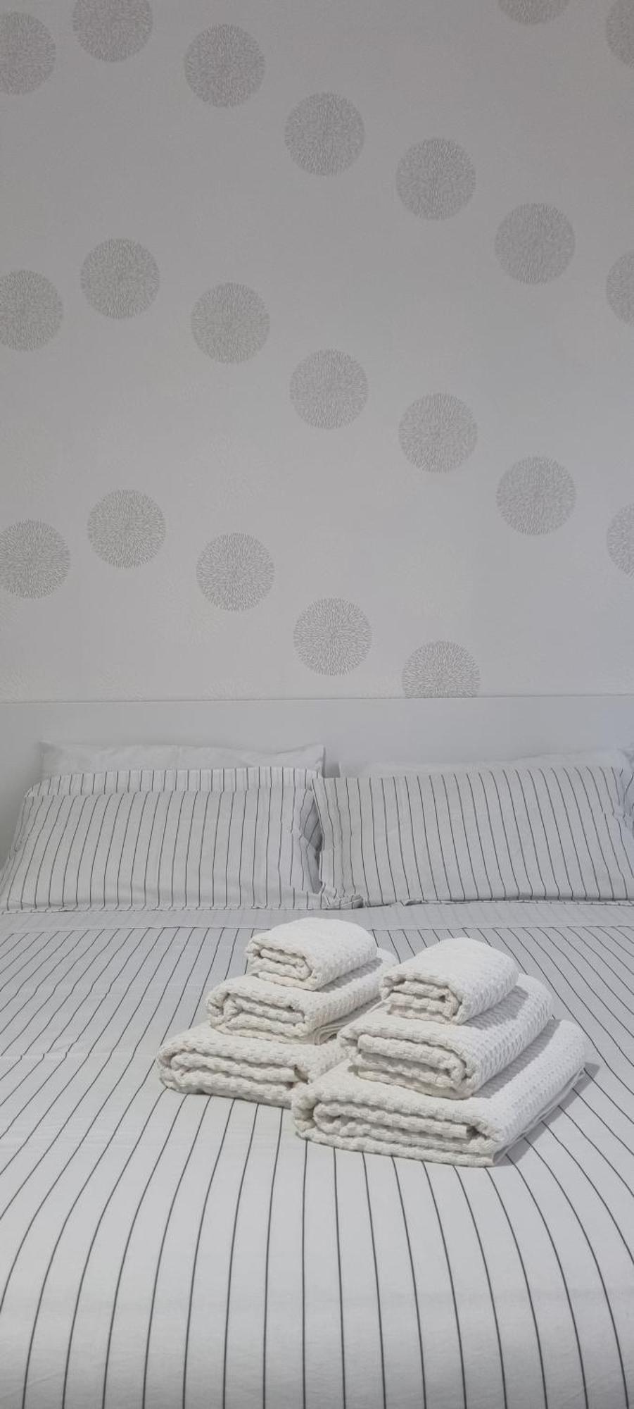 Repubblica Rooms Бари Экстерьер фото